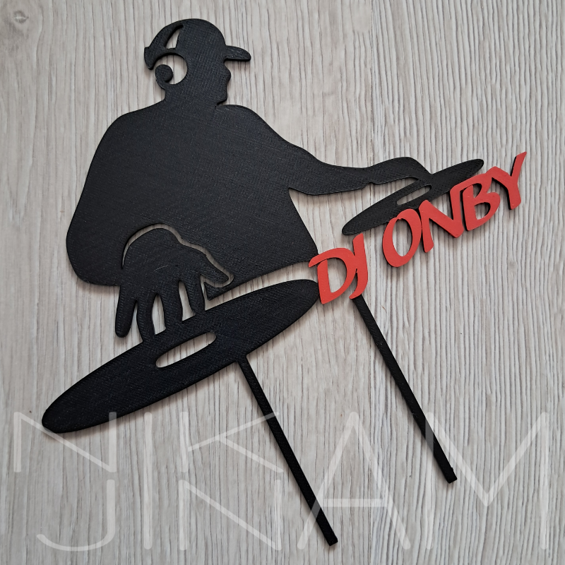 Dortový zápich DJ se jménem na přání