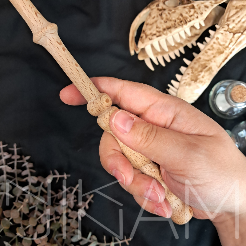 Kouzelnická hůlka dřevěná, dlouhá - bez povrchové úpravy