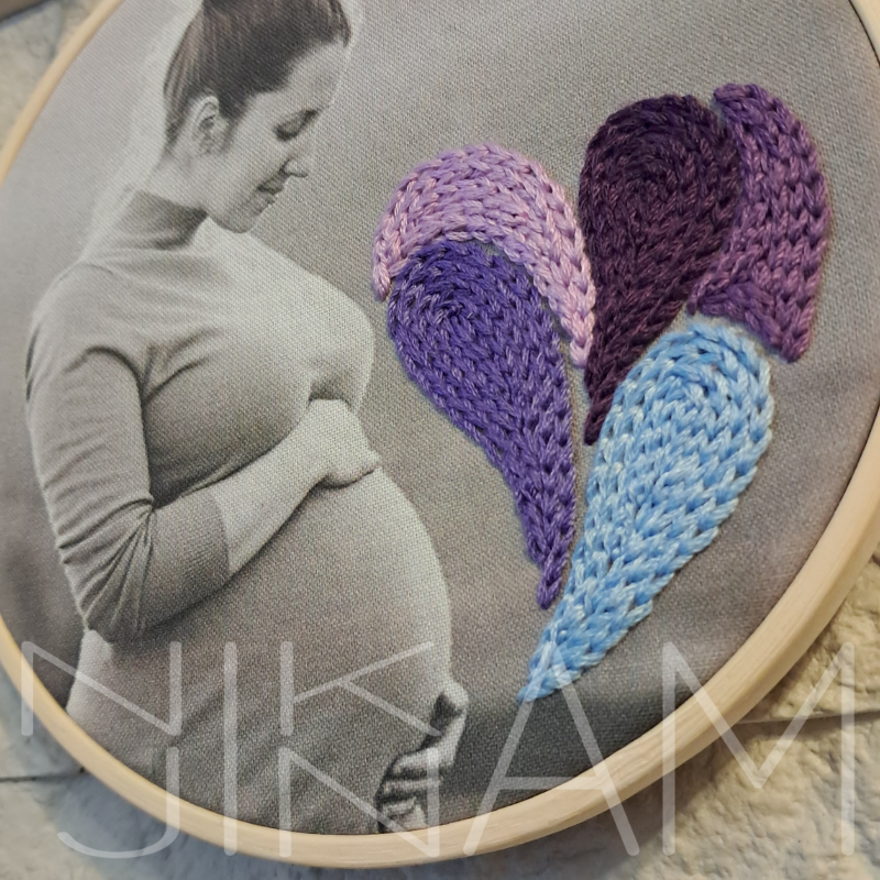 Sada pro ruční výšivku podle fotografie - těhotenský portrét, srdce