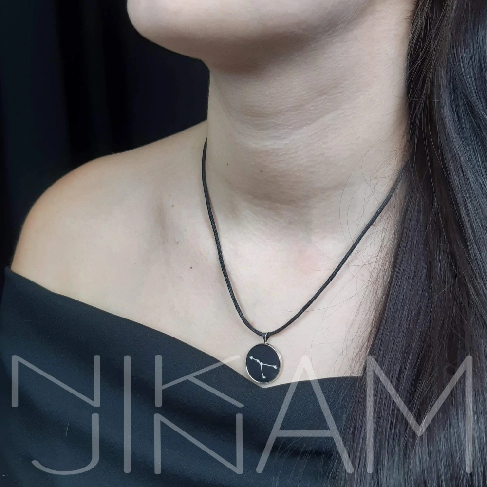 Vyšívané souhvězdí RAK, svítící ve tmě 