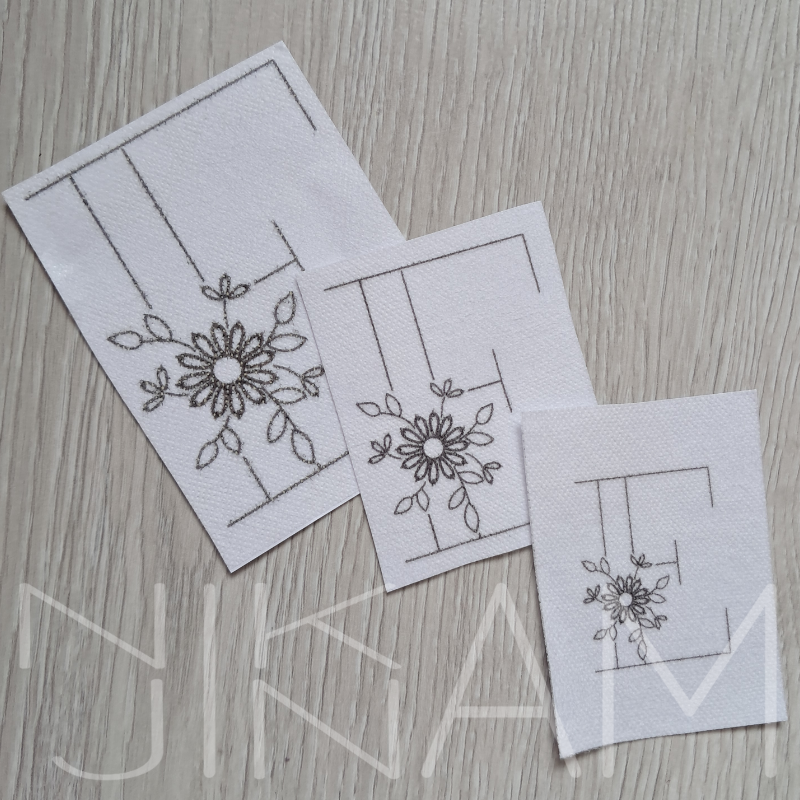 Nalep a vyšij abeceda s květinovým motivem, rozpustná ve vodě