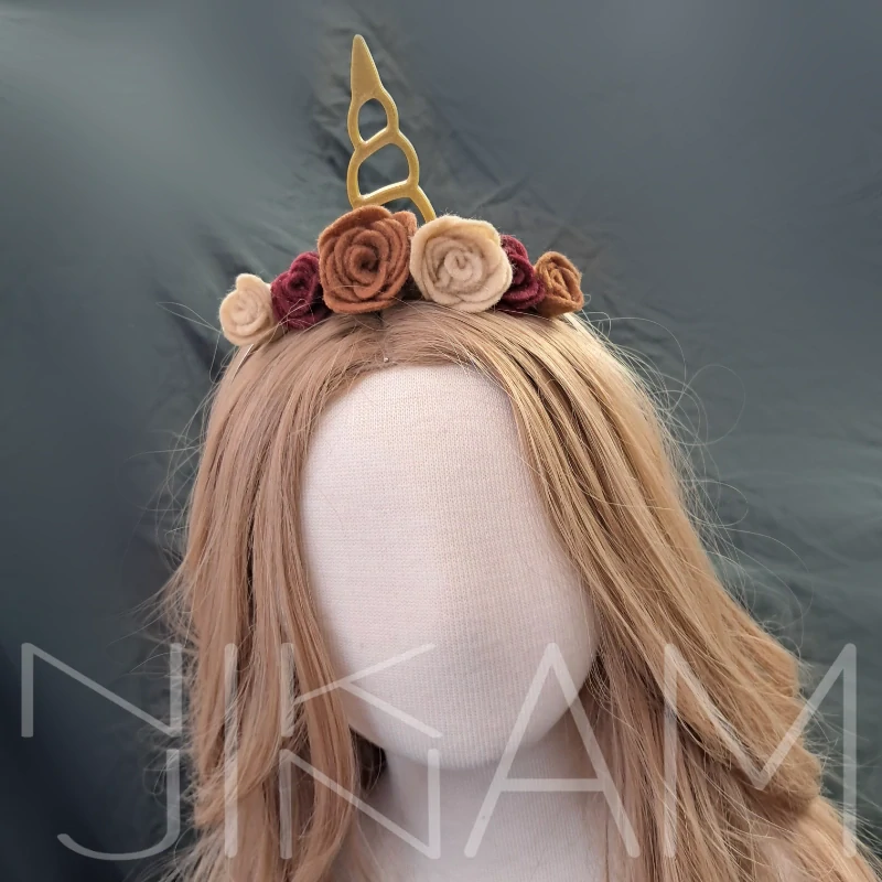 Jednorožčí čelenka s květinami