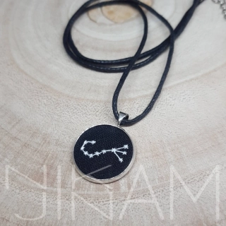 Vyšívané souhvězdí ŠTÍR, svítící ve tmě 