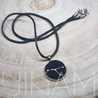 Vyšívané souhvězdí RAK, svítící ve tmě 