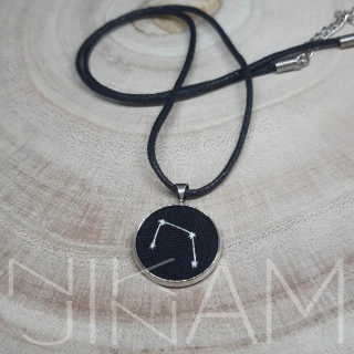 Vyšívané souhvězdí VÁHY, svítící ve tmě 